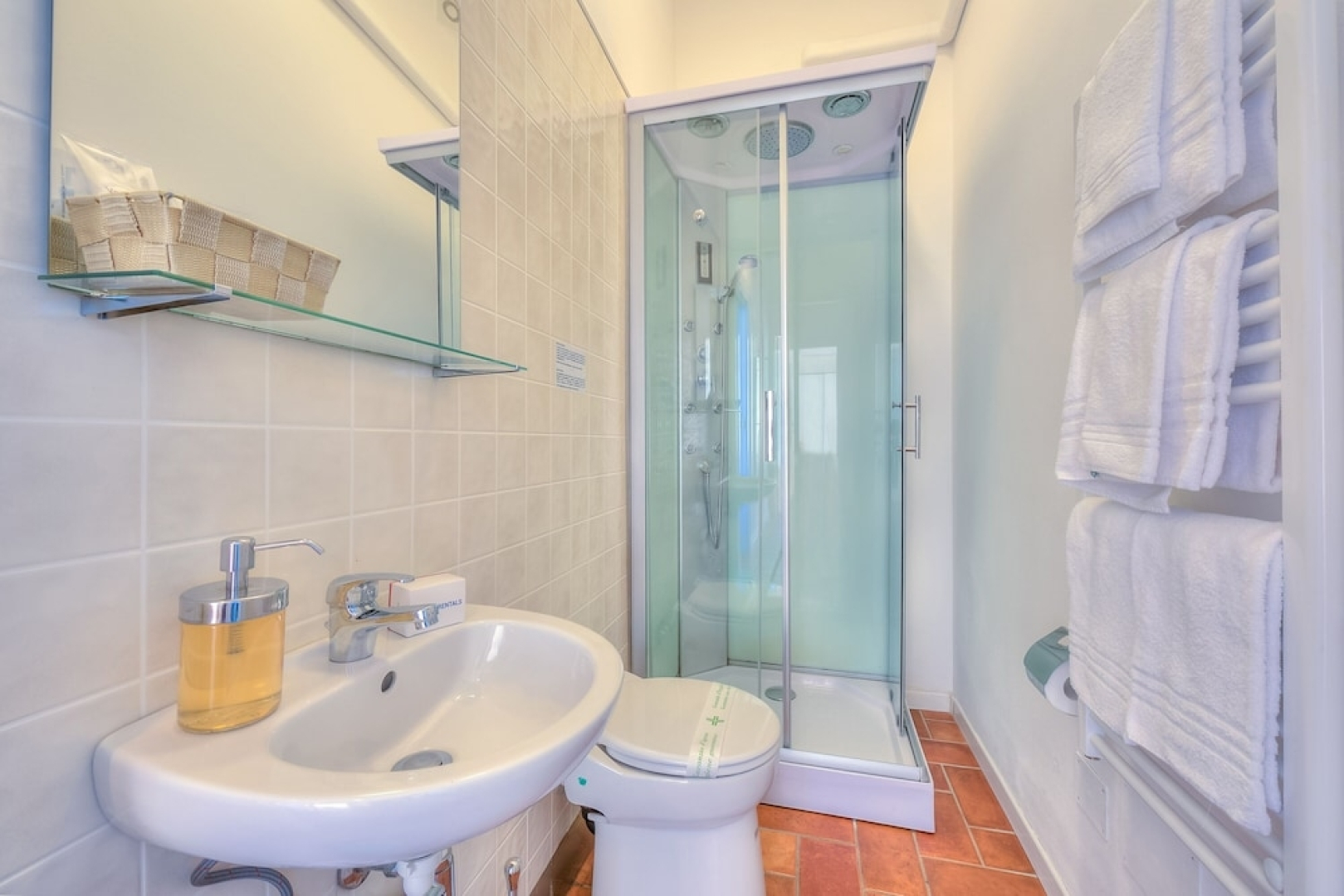 La Dolce Vita Pied Dans L' Eau