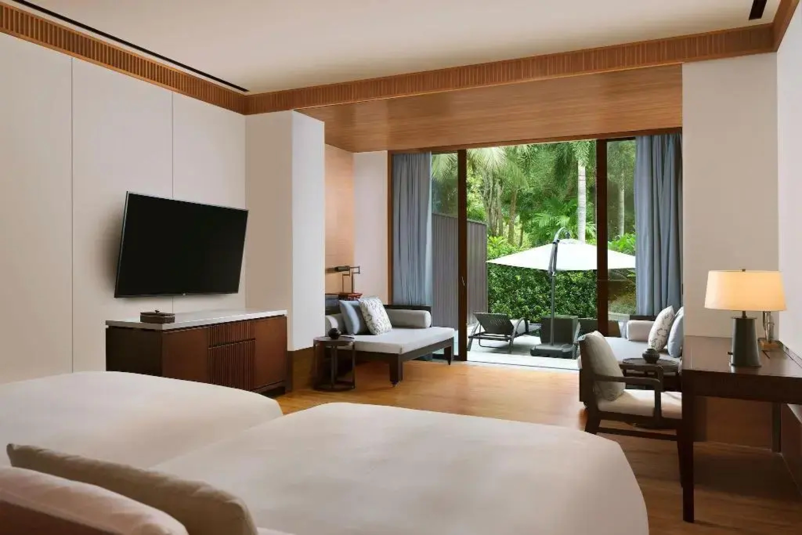 Le Meridien Shimei Bay Beach