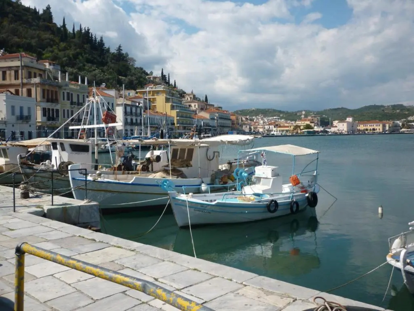 Big Blue Gytheio Traditional Stone built Residence "Απέραντο Γαλάζιο" πετρόκτιστη κατοικία