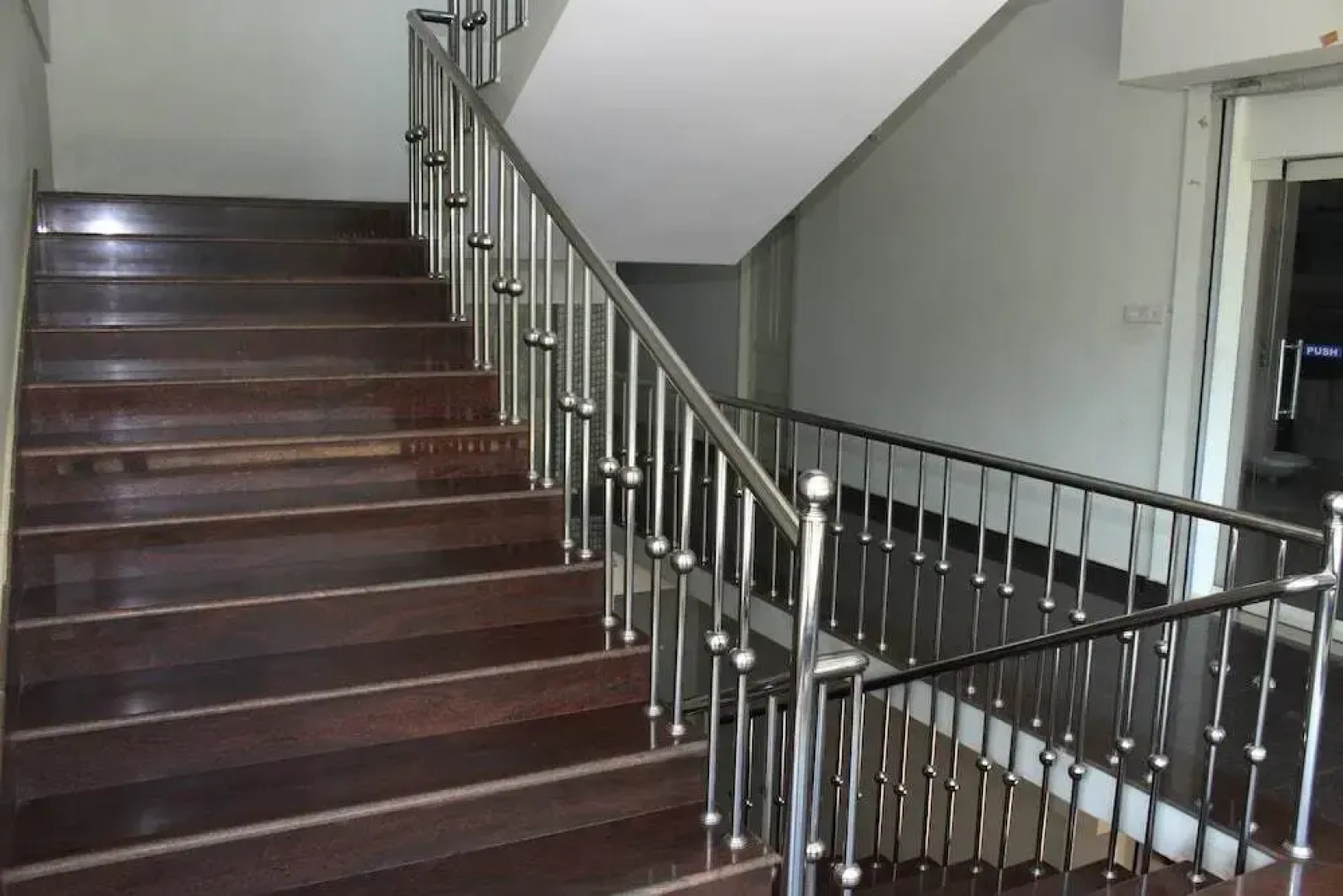 Kallarackal Residency by OYO Rooms