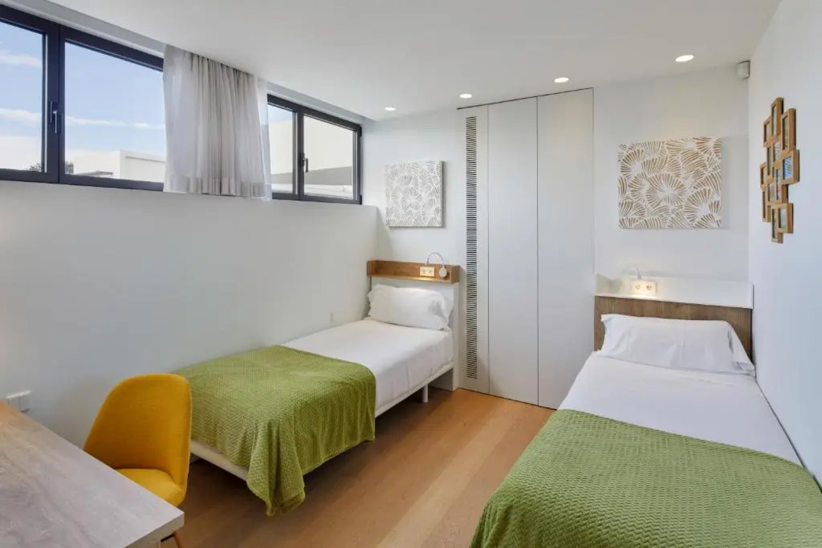 Holiday Rentals at PGA Catalunya