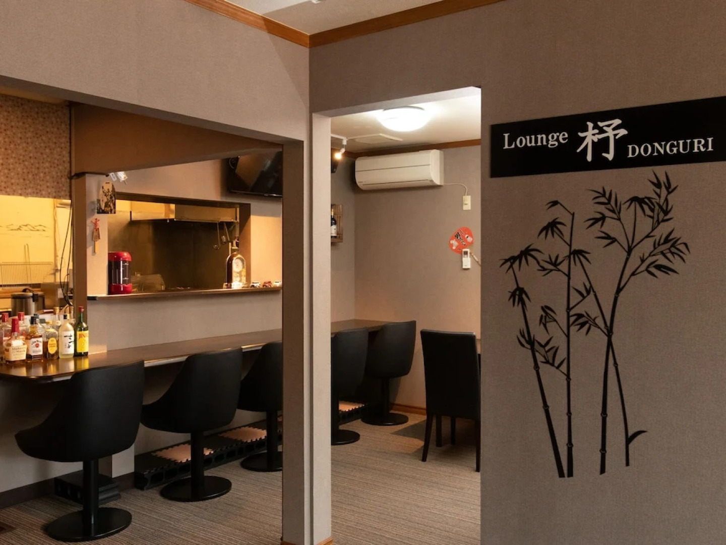 OYO Business Takahata Ekimae Hotel