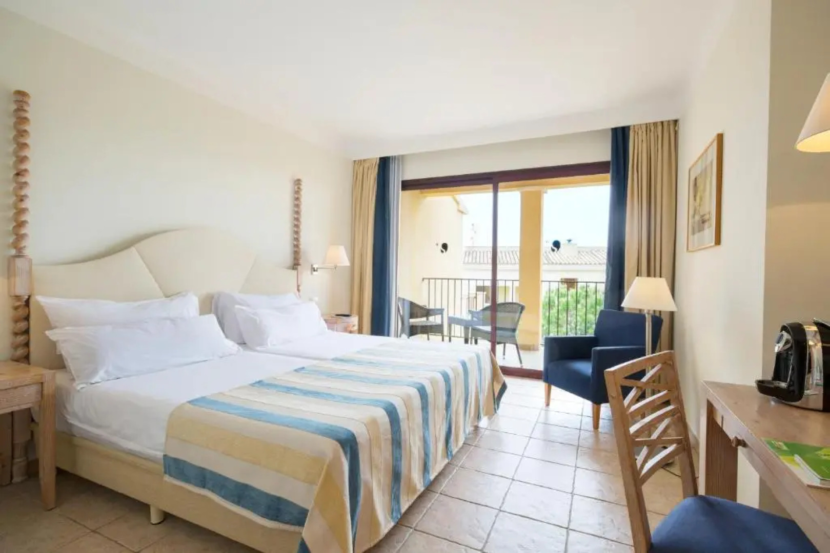 Robinson Cala Serena