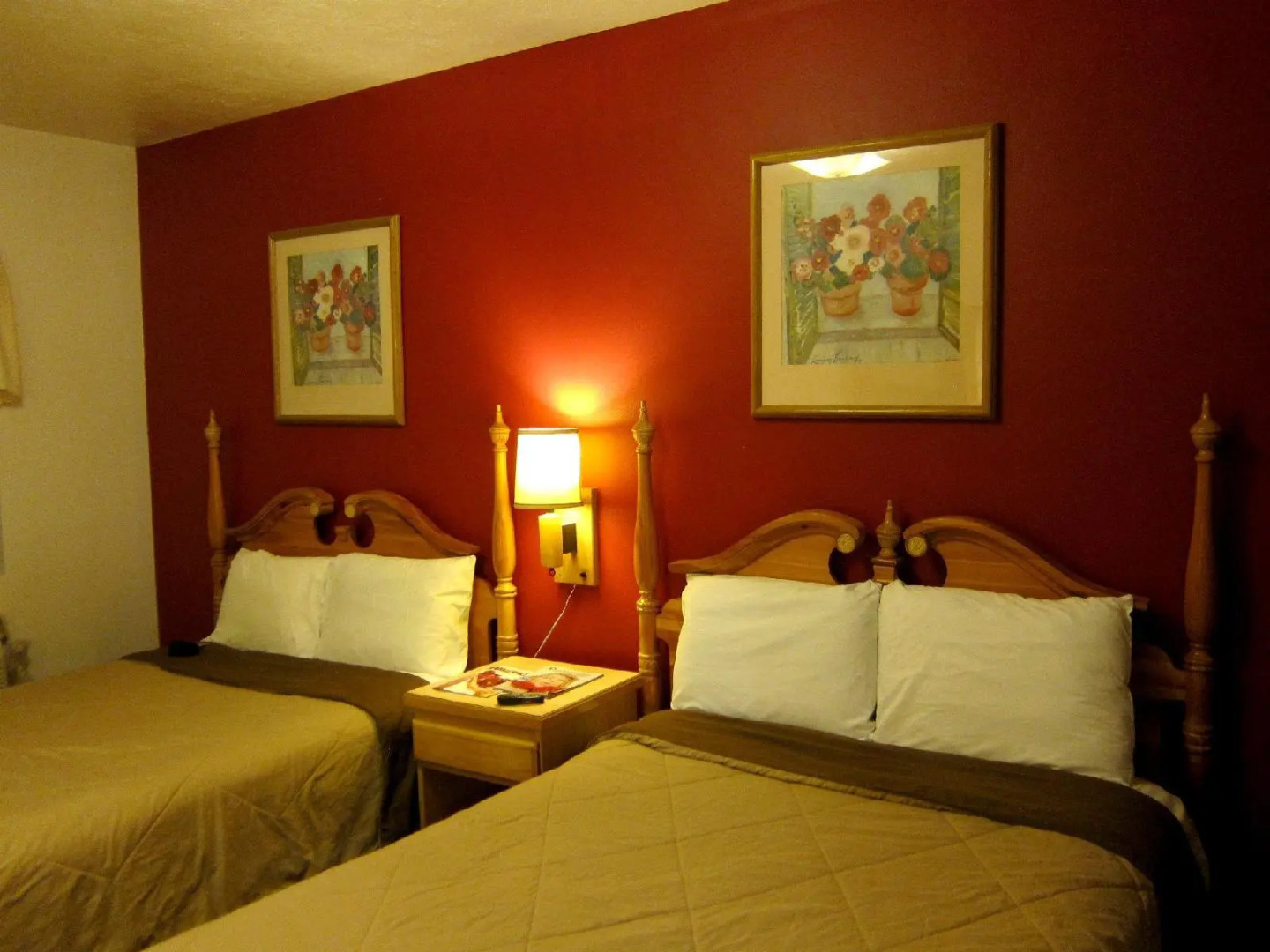 Mac's Motel