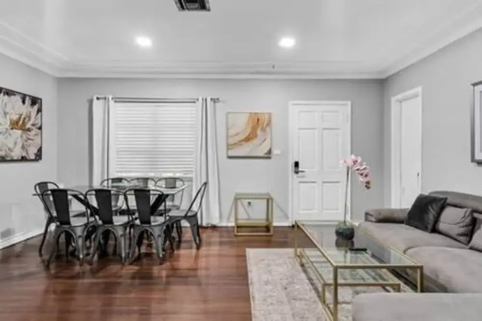 427 NE 107th Studio 6BR 3BA 7 Beds Pool Parking 2 Kitchen