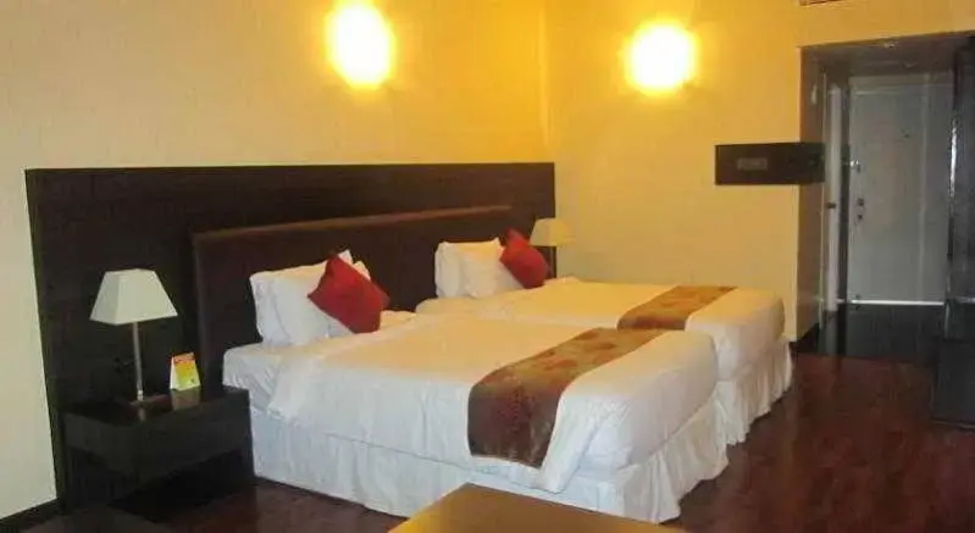 Zip by Spree Hotel at Woodrose Club