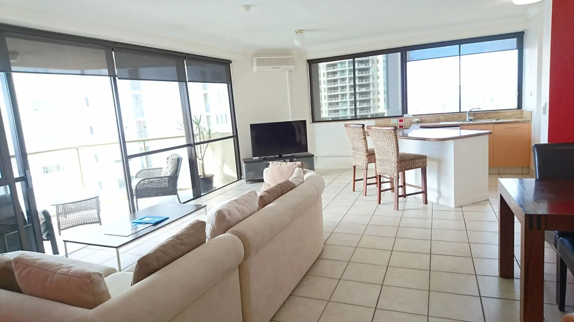 Surfers Hawaiian Apartments