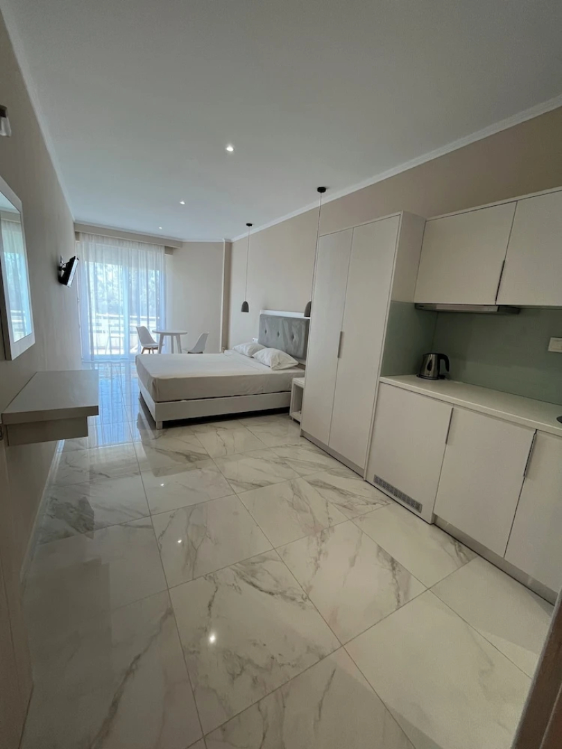 Mear Luxury Apartments and Studios