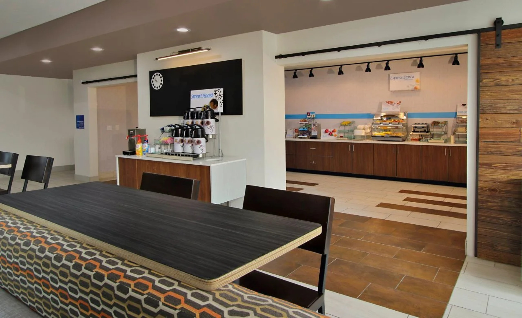 Holiday Inn Express & Suites Brookshire - Katy Freeway by IHG