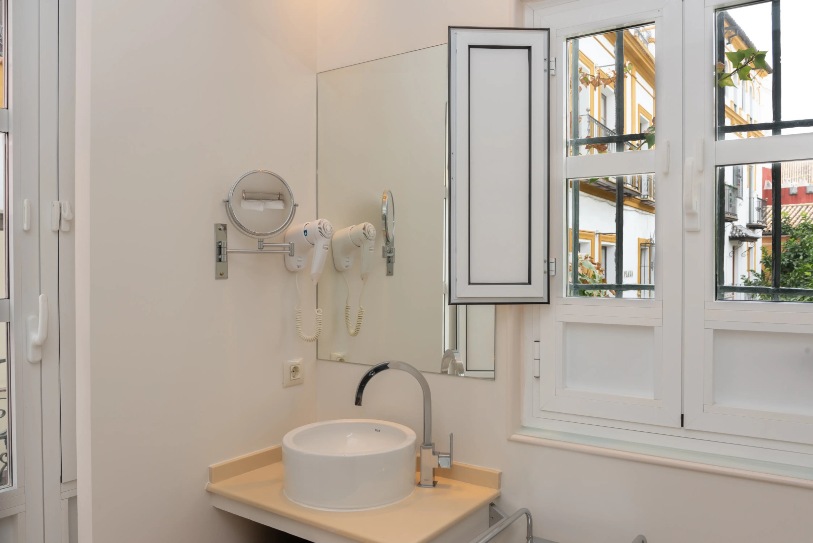 Hotel Boutique Elvira Plaza