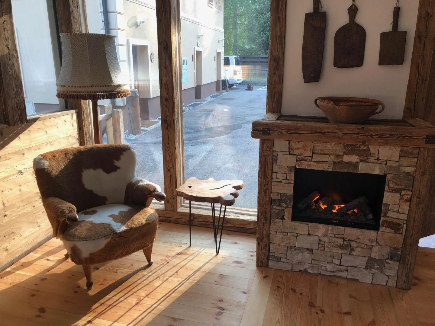 Berghi Hotel and Apartments