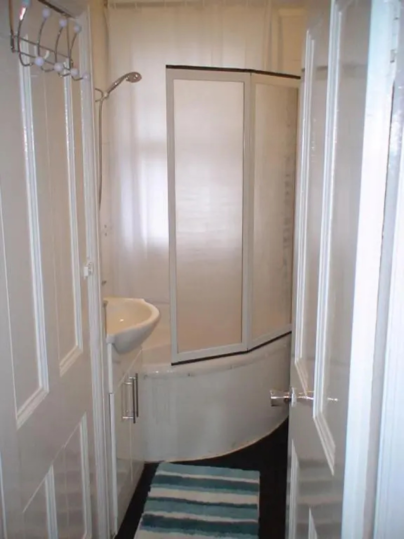 The Shady Corner, Flat 2, 16 Sandy Lane (Adults Only)