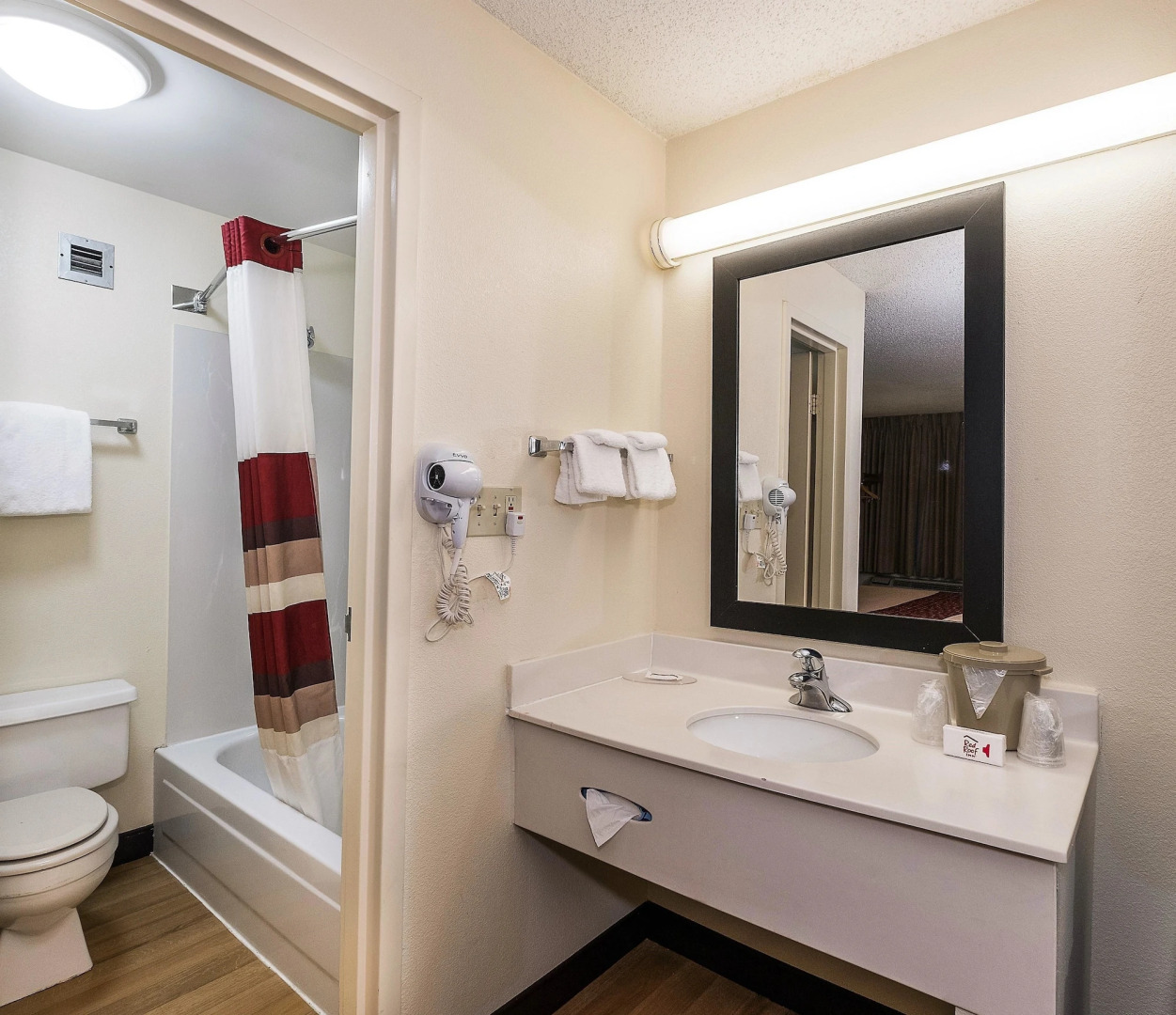 Red Roof Inn Cedar Rapids