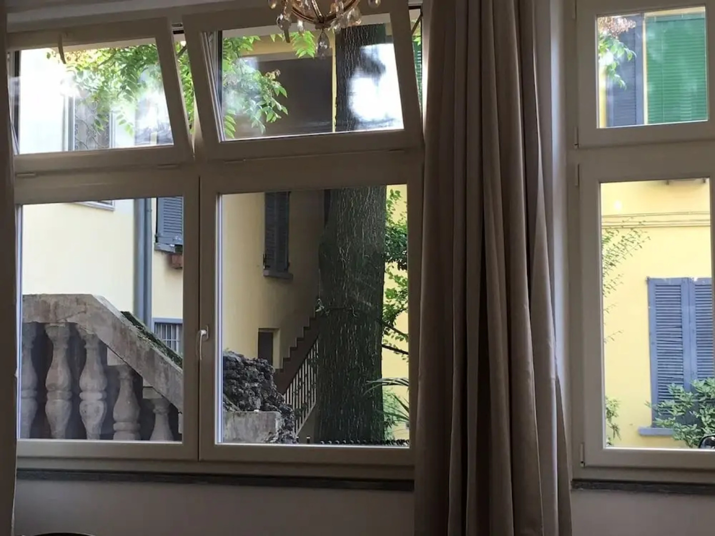 Elegant Flat 15 min From the Center of Milan