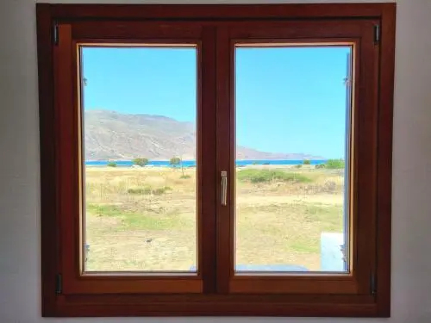 All Season Lovely Seafront Cottage