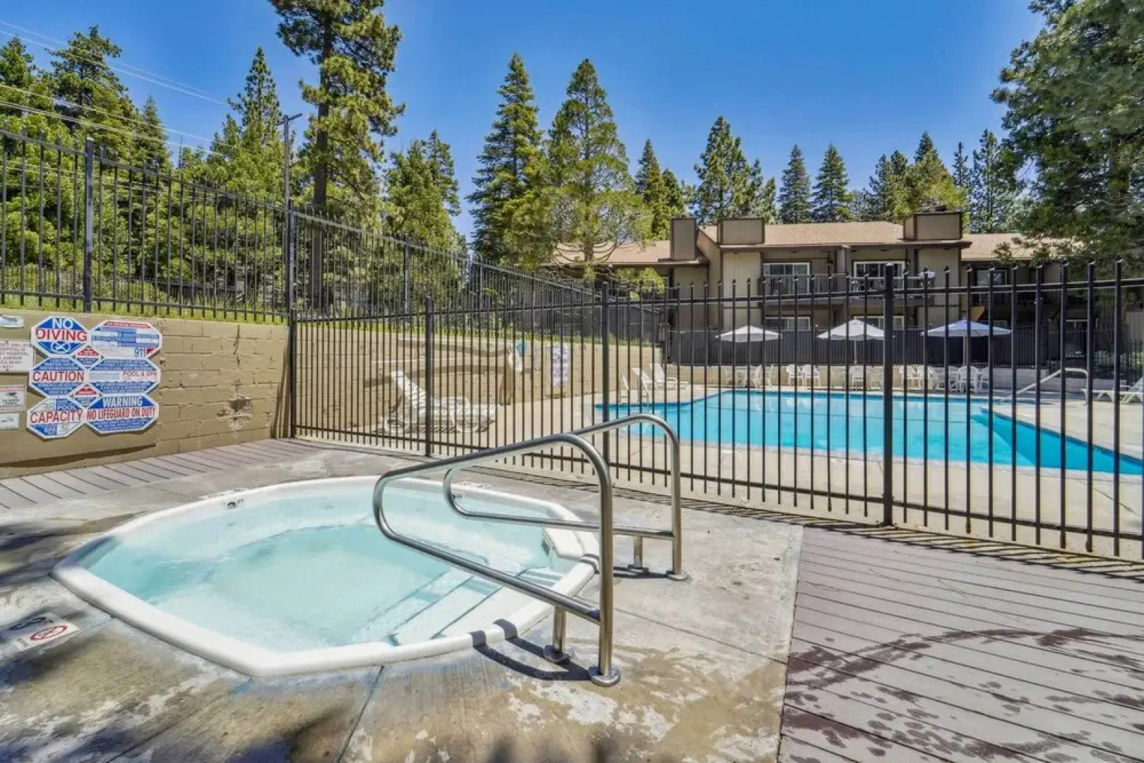 10 Mi to Palisades Tahoe! Condo w/ Game Room