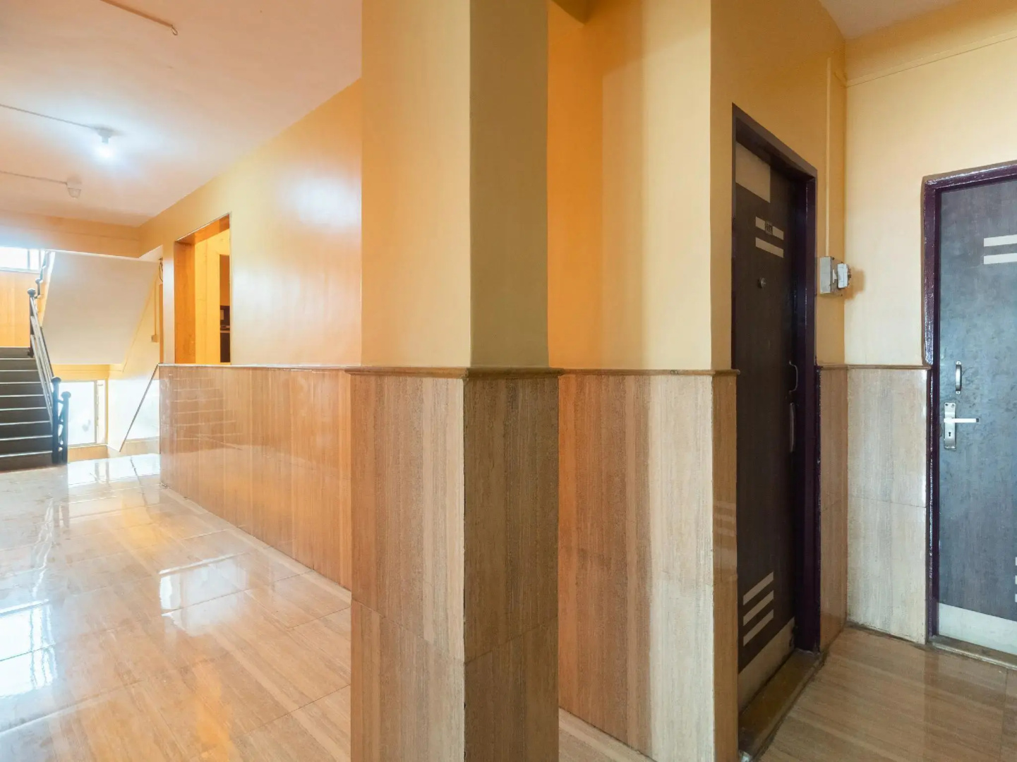 Shree Sidhi Lodging by OYO Rooms