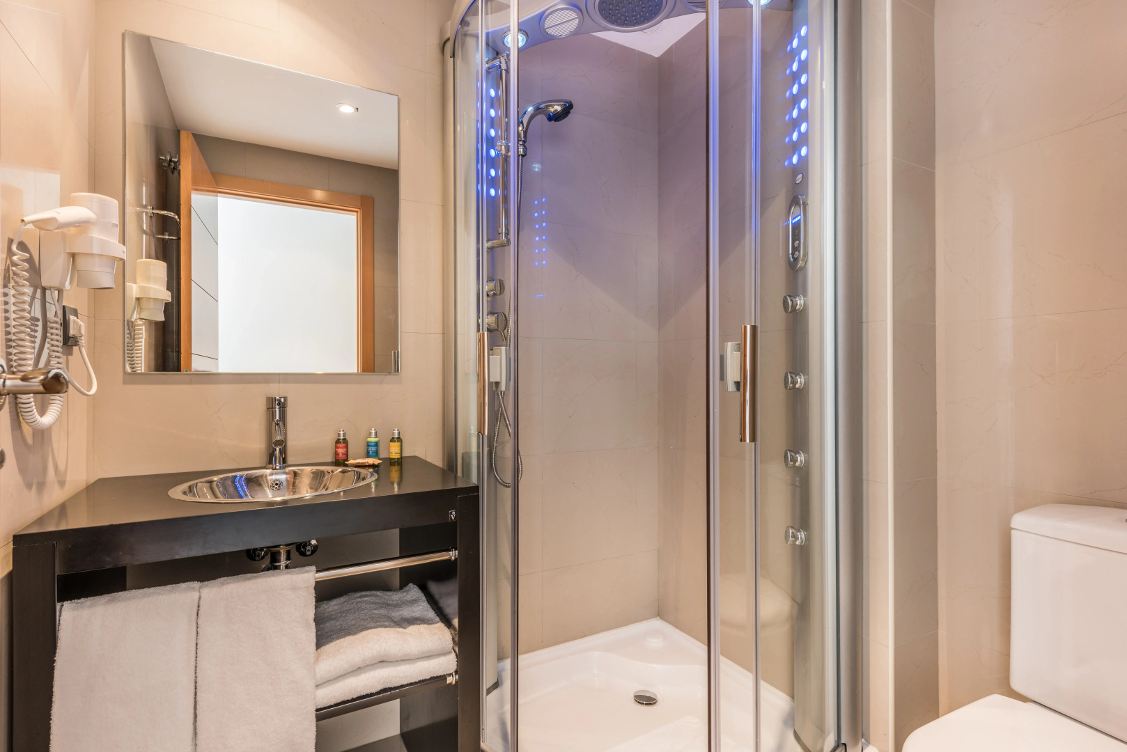 Cortijo del Mar Resort