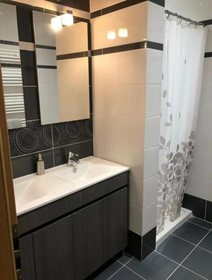 Grand logement à 300 mètres de la gare