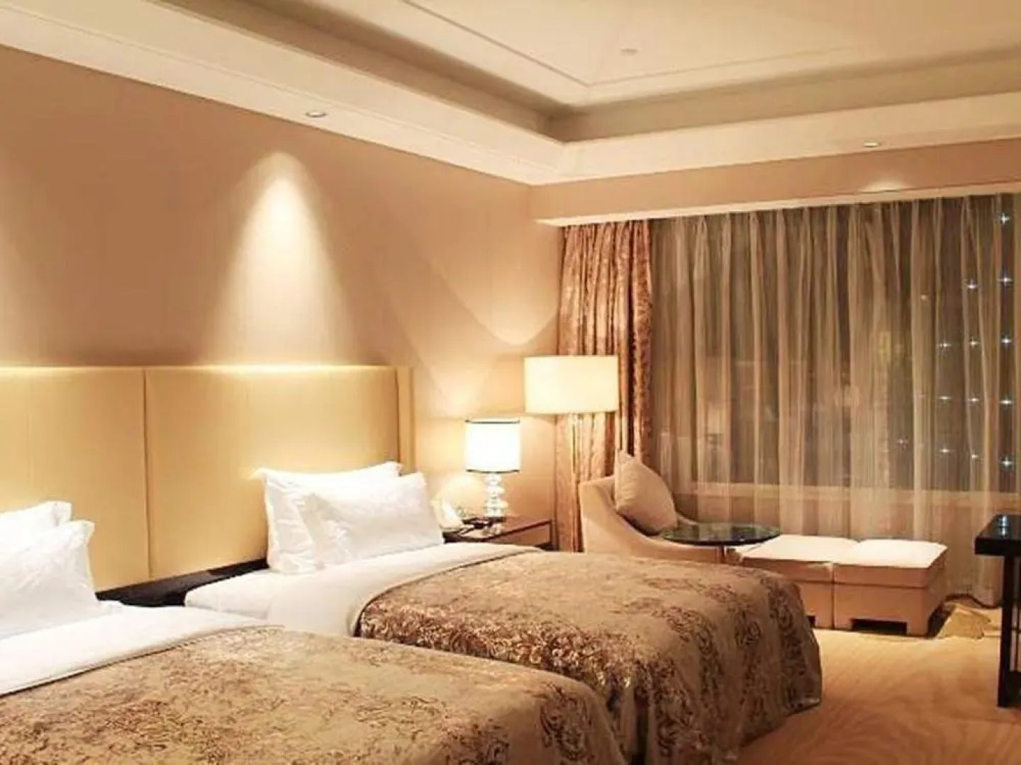 Landbridge Jinjiang Hotel