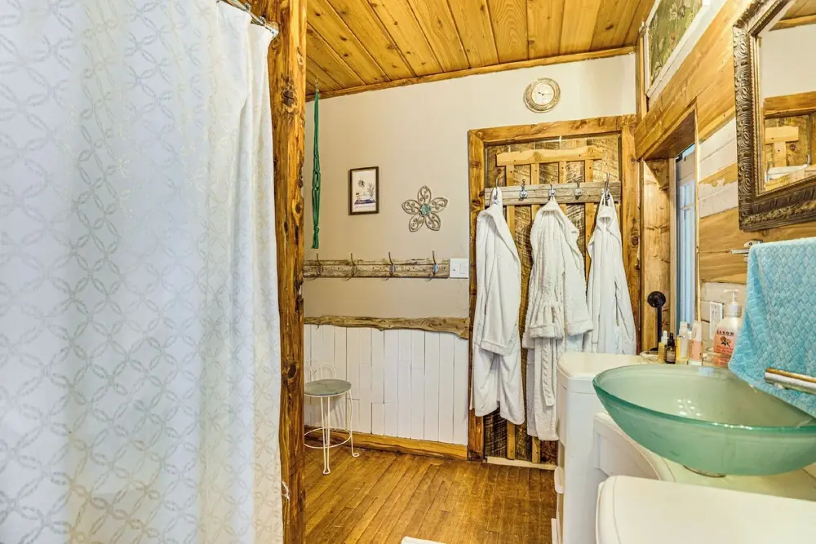 Walk to Downtown: Eclectic Wisconsin Dells Home