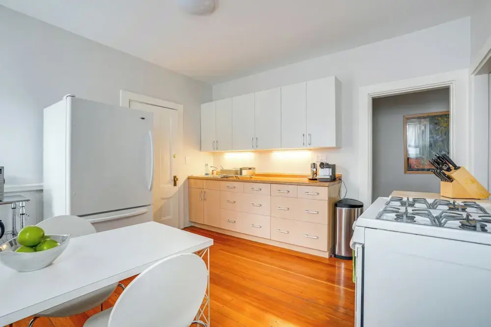 Walk to Harvard Square: Apartment in Cambridge