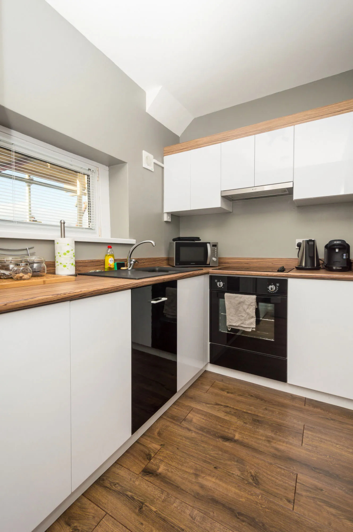 Aaron Wise Serviced Apartments