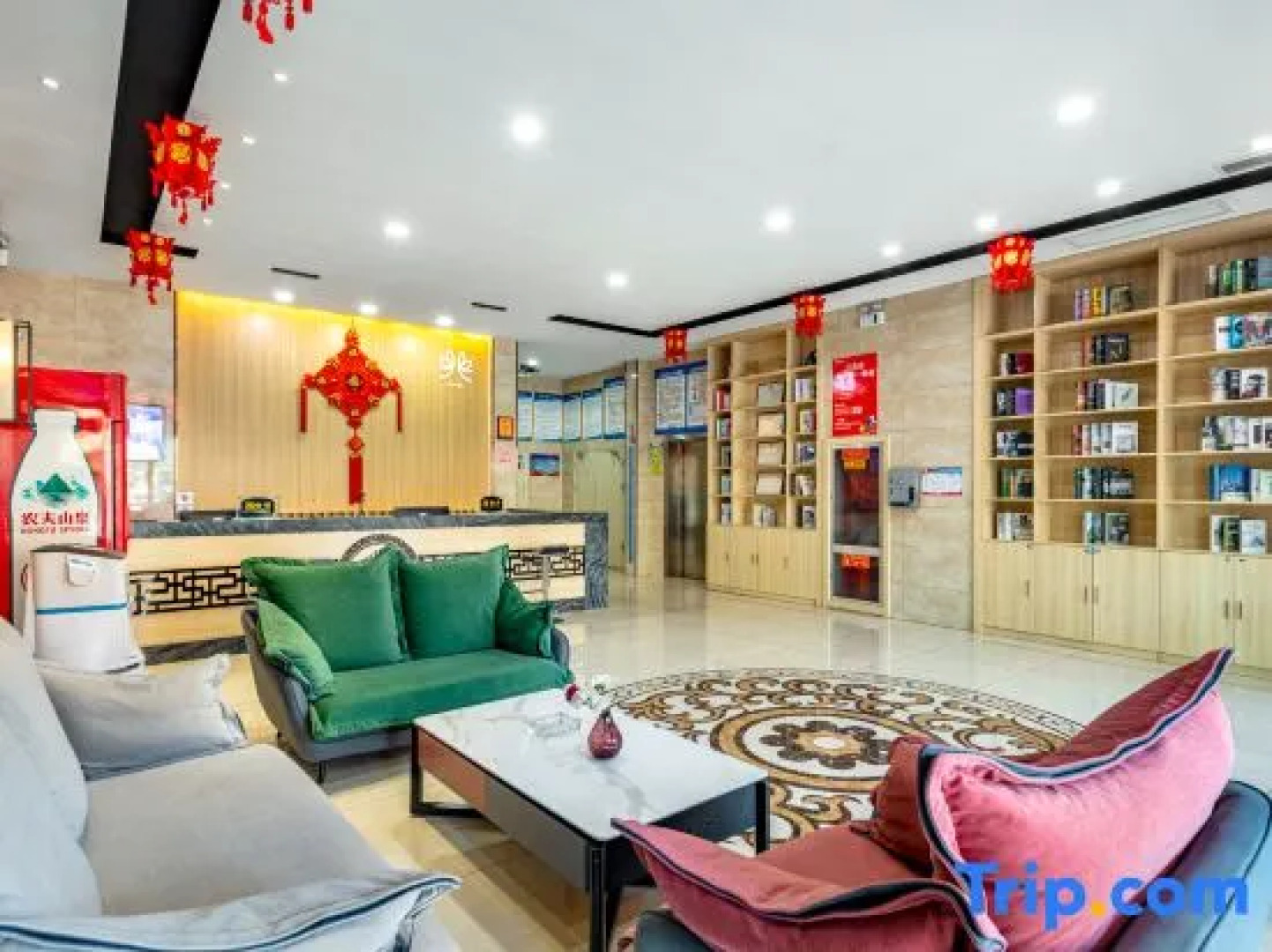 Home Inn (Jinzhongyi Changyuan North Road Xinzhizhong Branch)