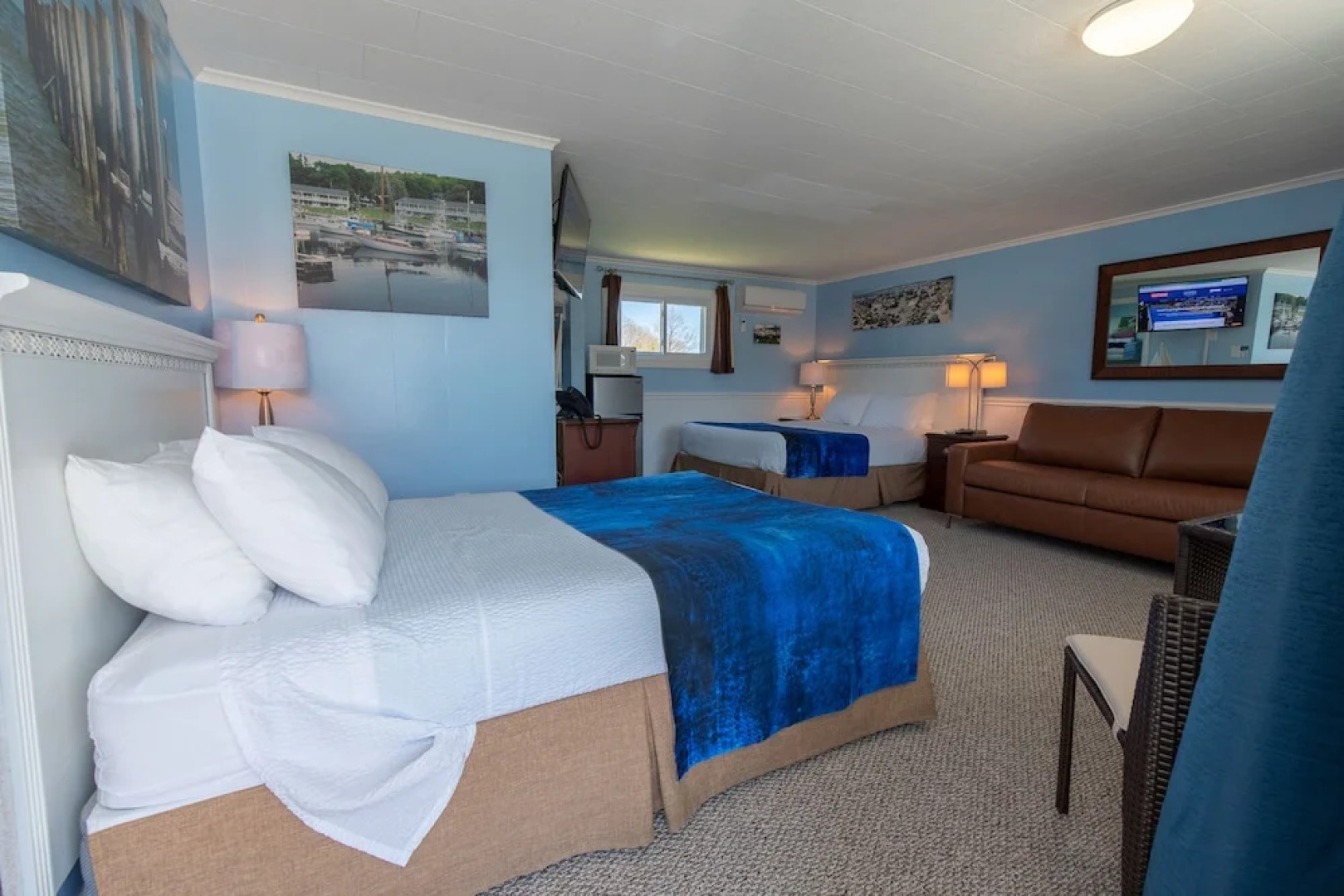 Footbridge Beach Motel