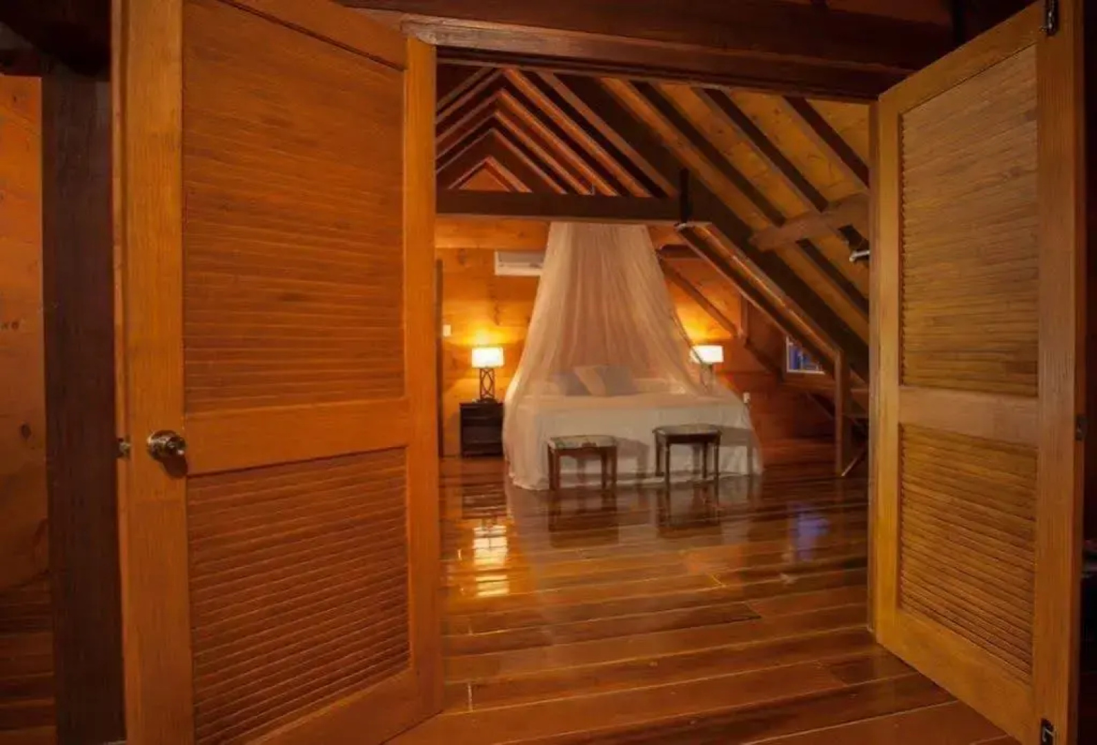 Admiral's Inn and Gunpowder Suites