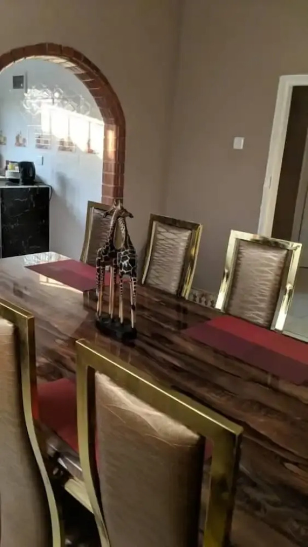 Seven Palms Executive Lodge