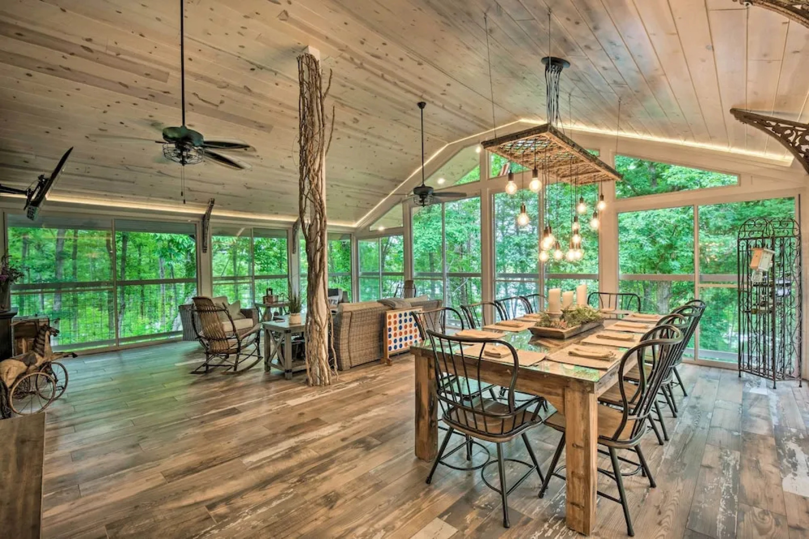 Hiawassee Getaway w/ Hot Tub, Deck & Lake Access!