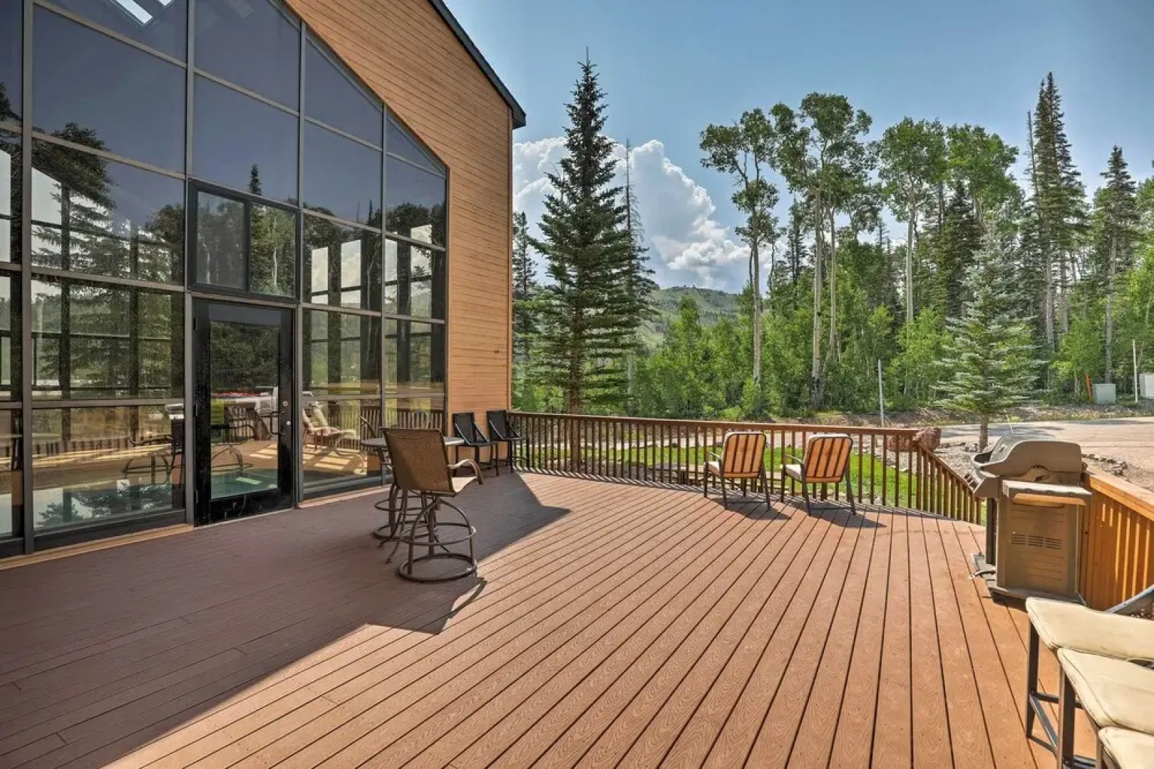 Brian Head Condo w/ Pool Access - Steps to Resort!