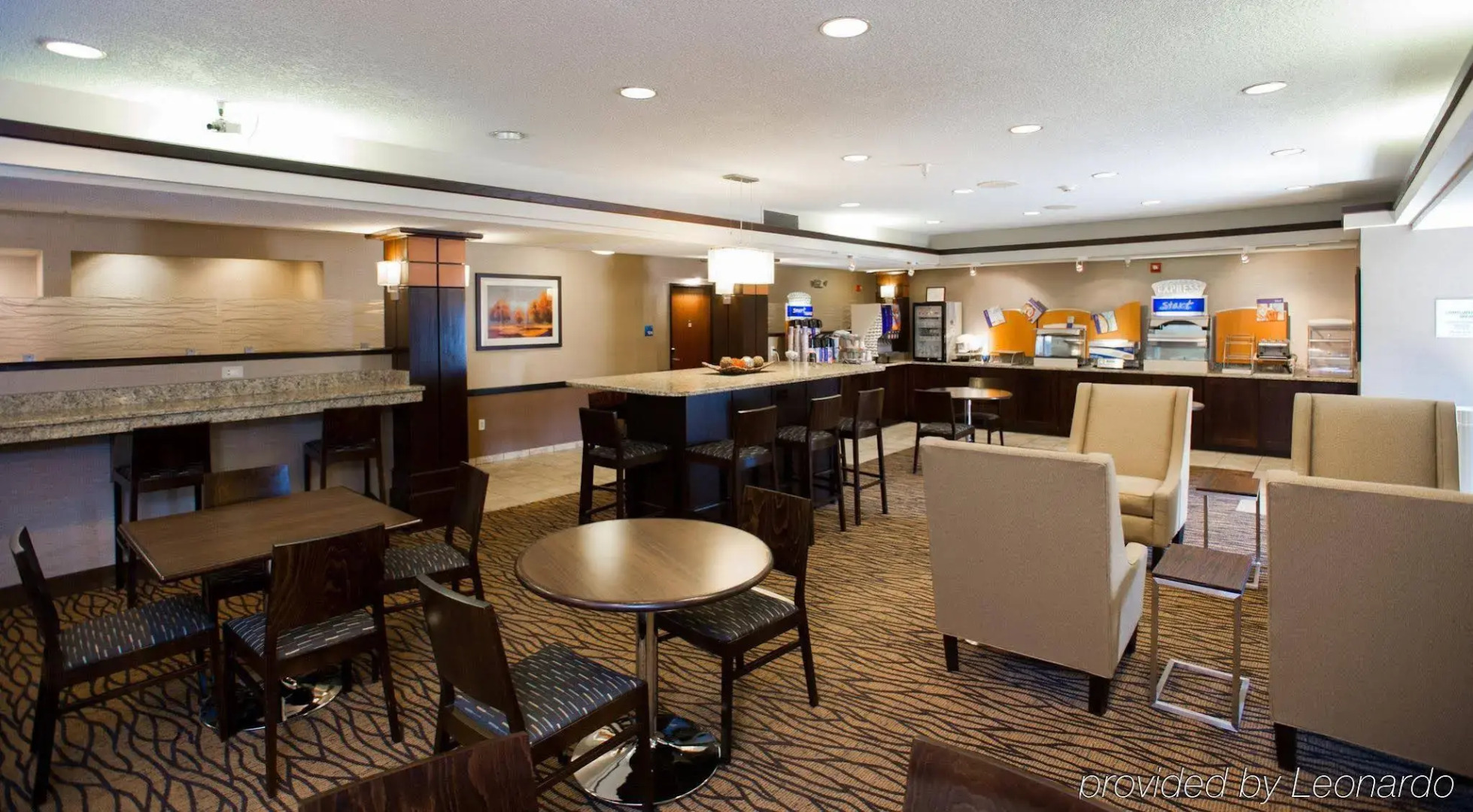Holiday Inn Express & Suites Topeka West I-70 Wanamaker by IHG
