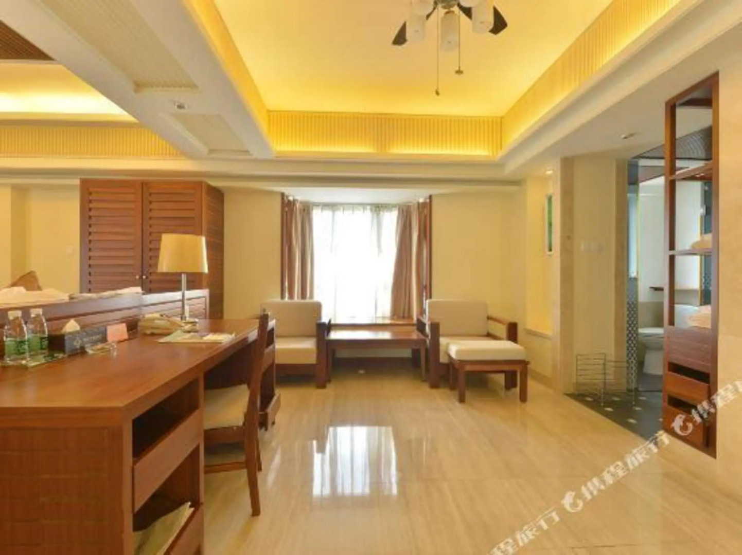 Zhujiang Crystal Hotel