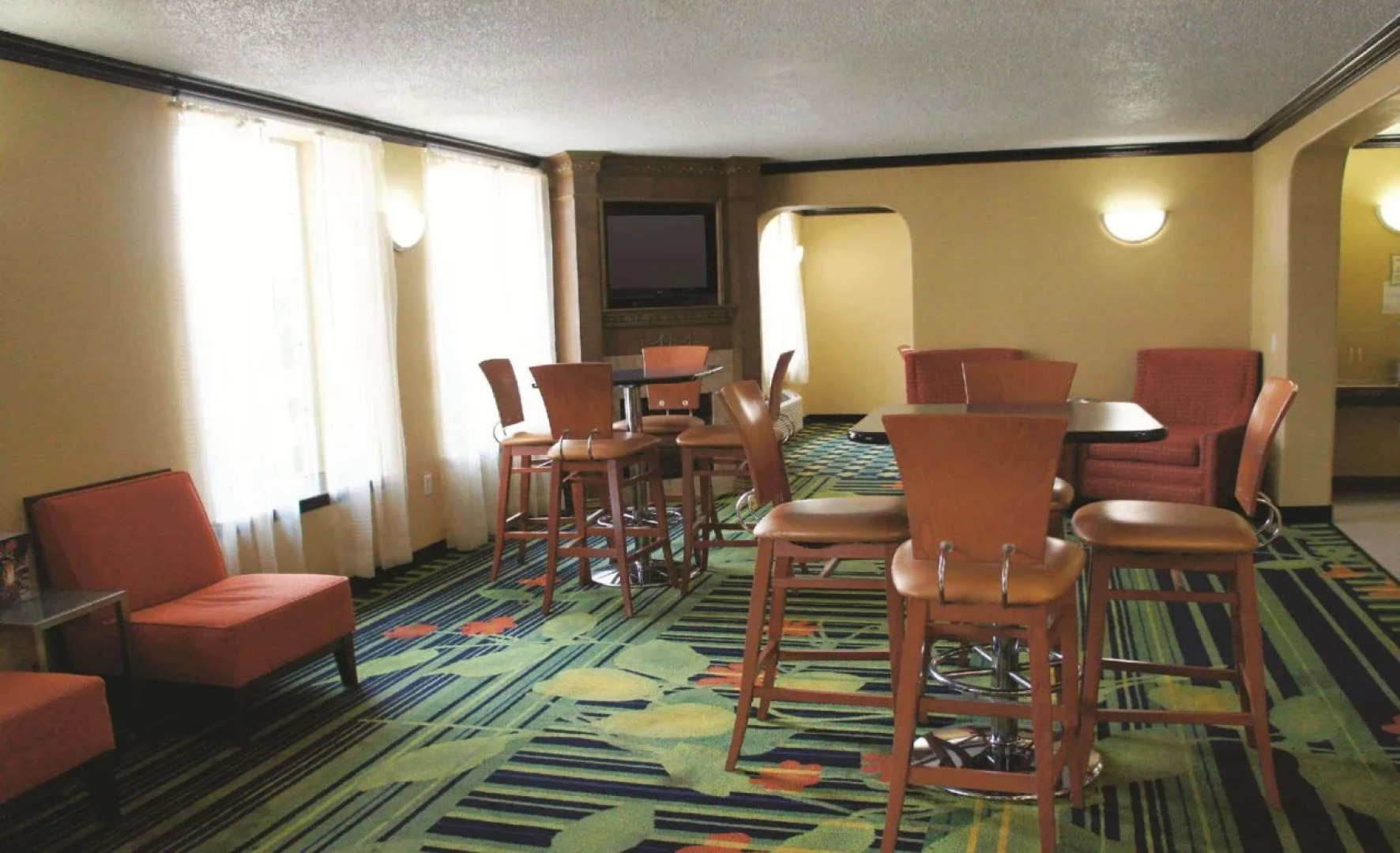 La Quinta Inn & Suites Tulsa Central