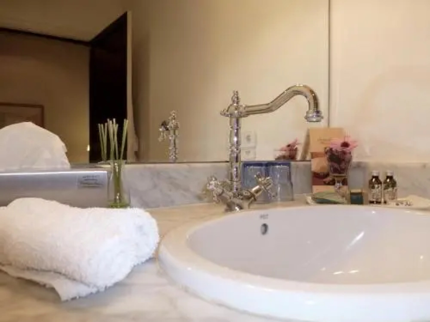 Finca Raims Hotel Interior