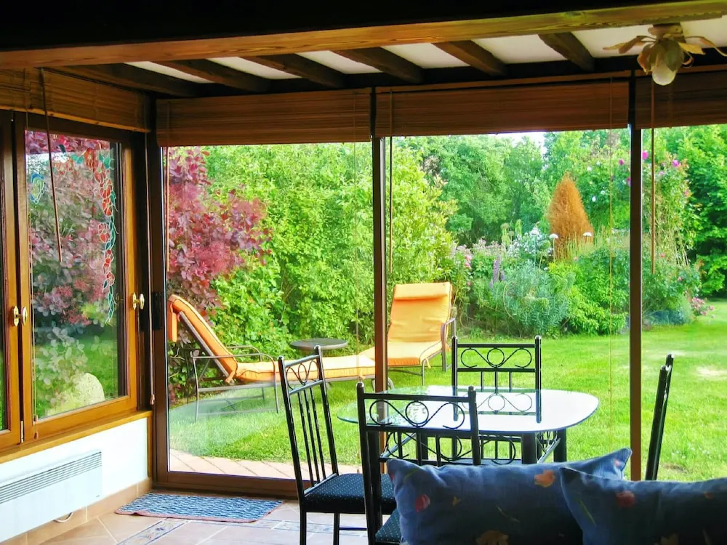 House With 3 Bedrooms in Chéronvilliers, With Enclosed Garden and Wifi