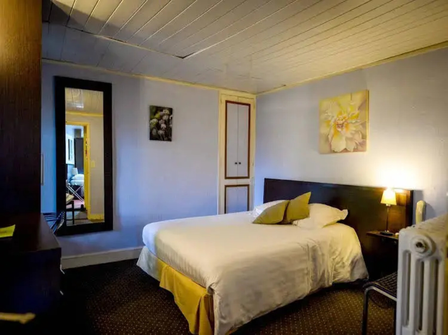 Hostellerie du Lion dOr