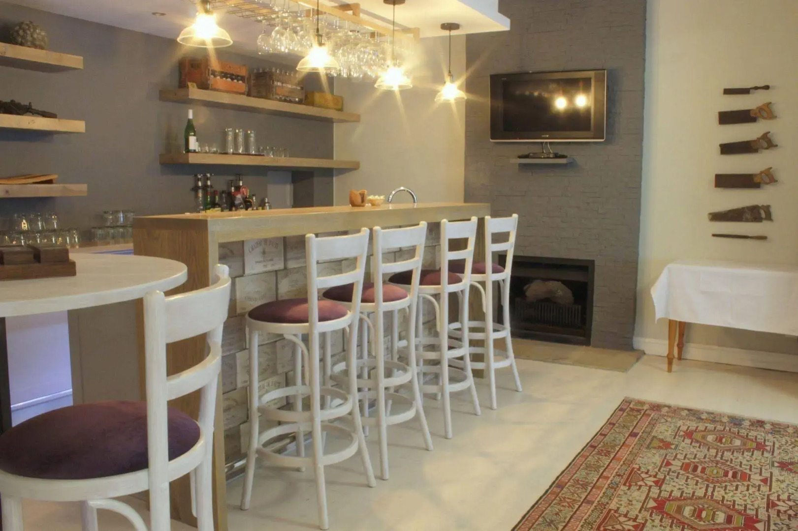 Lodge on Main Guest House and Conference Centre