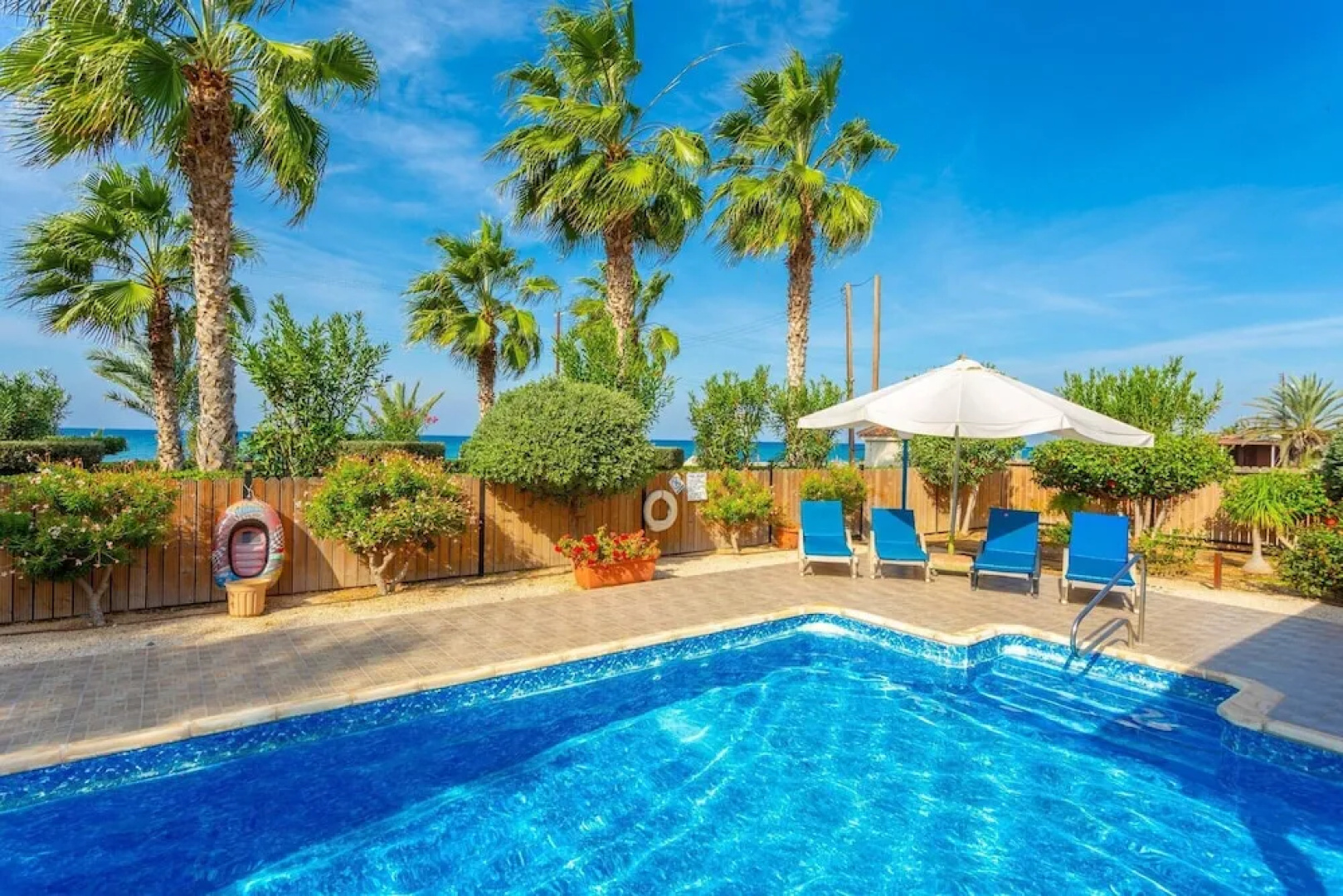 Villa Jan Lui Large Private Pool Walk to Beach Sea Views A C Wifi Eco-friendly - 3296