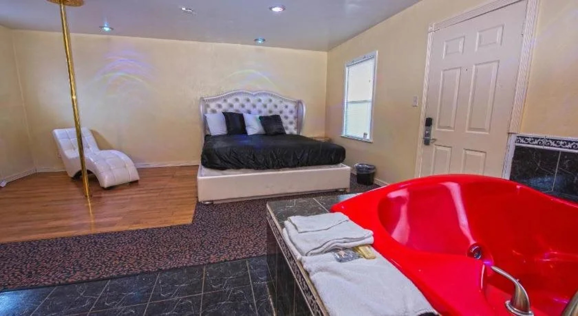 Presidential Inn & Suites