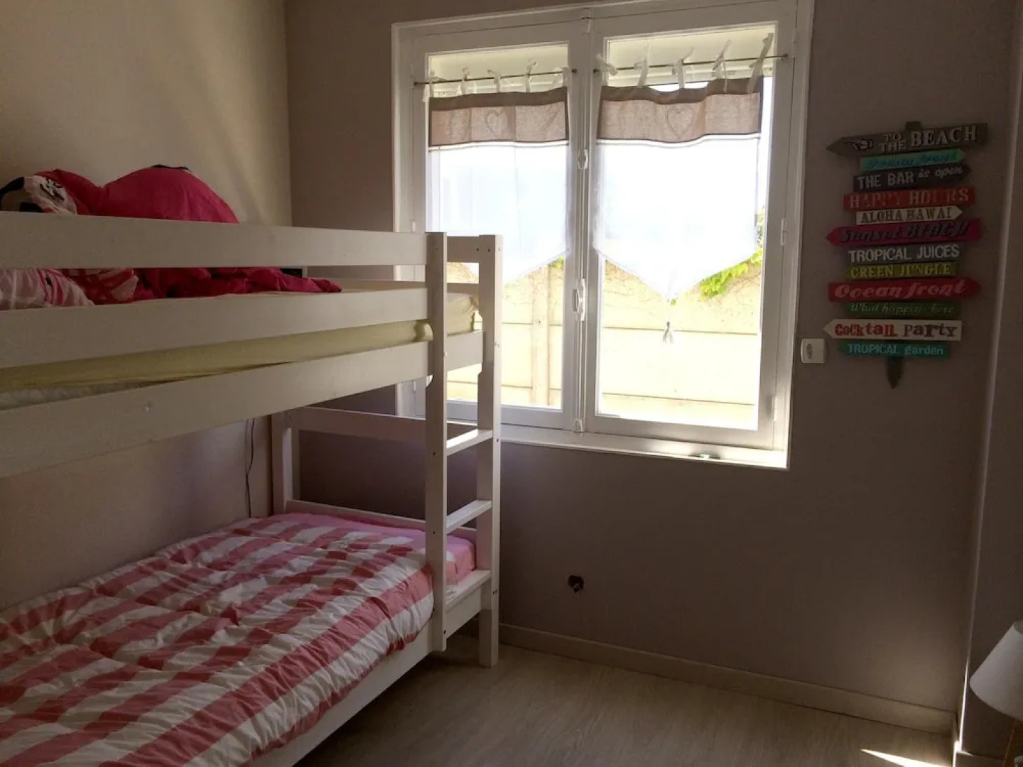 House With 3 Bedrooms in Le Pouliguen, With Enclosed Garden and Wifi -