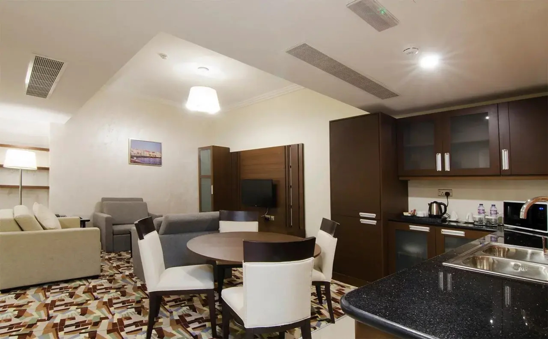 Al Murooj Grand Hotel
