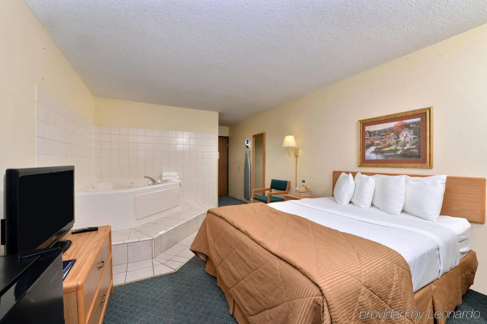 Americas Best Value Inn & Suites Detroit Lakes