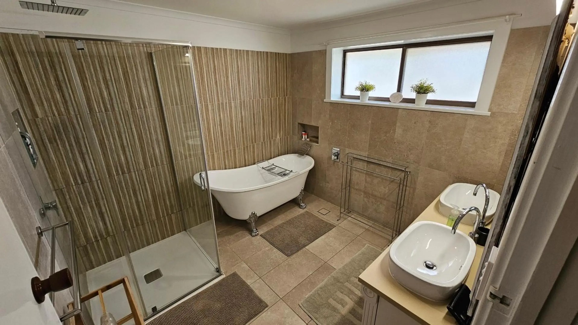 Spacious Holiday Home - Waikerie