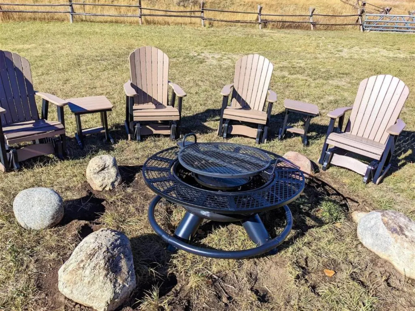 Dog Friendly Elk Ridge with Hot Tub by AAA Red Lodge Rentals