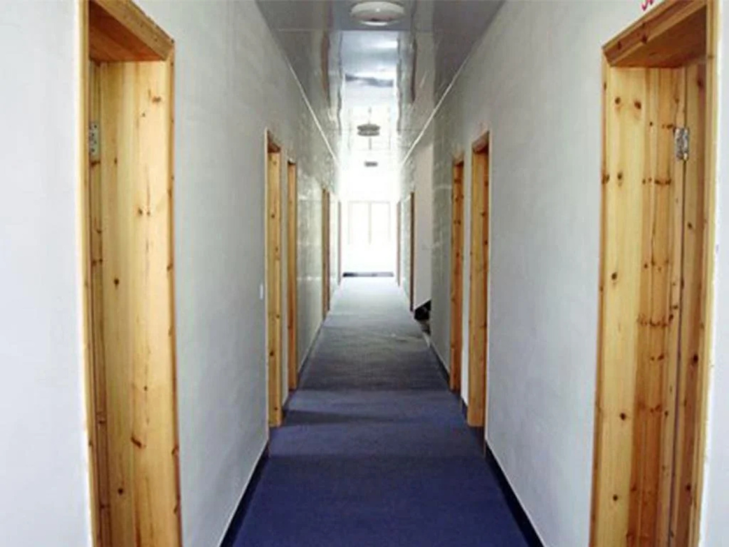 Jianglin Xiaojiang Inn