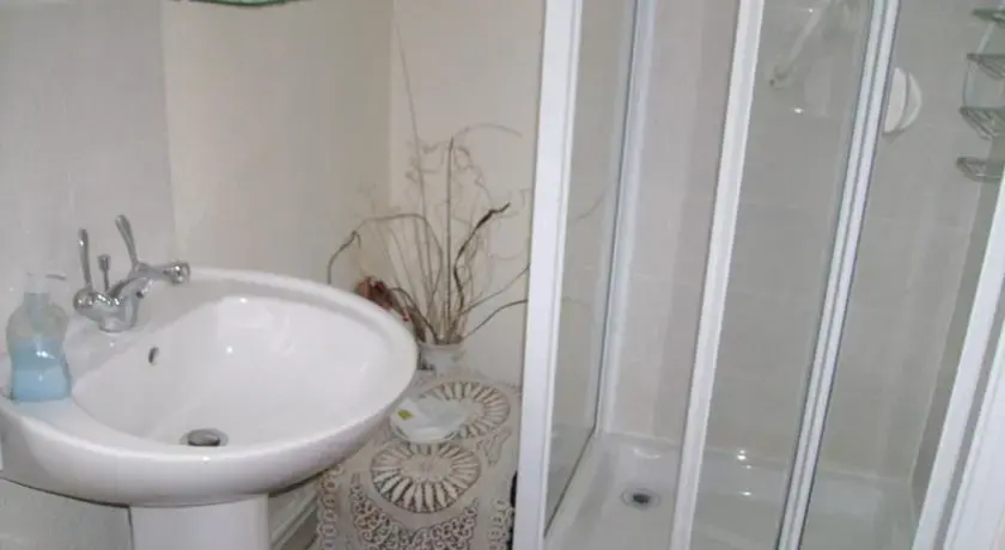 Plasnewydd Bed And Breakfast
