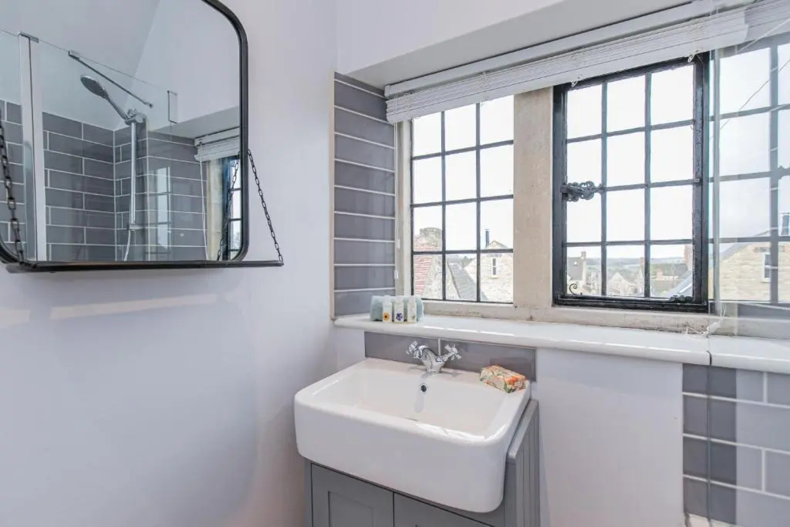 Oxfordshire Living - The Spencer Apartment - Woodstock